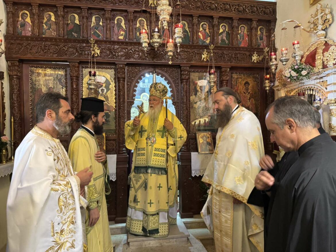 o-mitropolitis-kerkyras-stin-enoria-koimiseos-theotokou-lofou-kogievina-1
